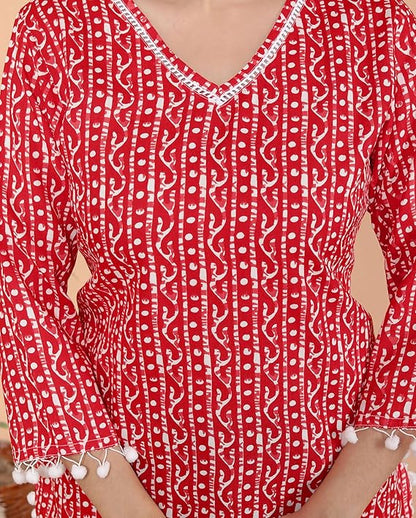 LoomBella Lifestyle Printed Straight Kurti Perfect for Casual, Formal, and Ethnic Wear