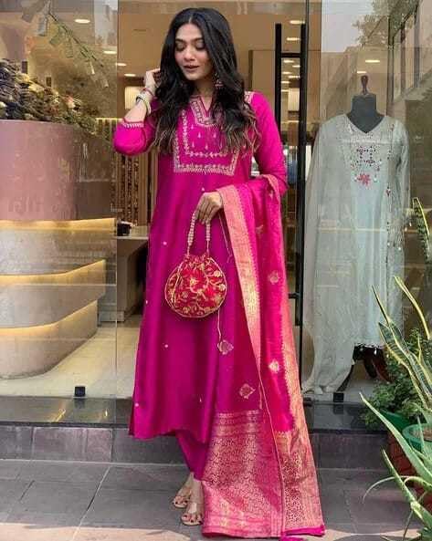 LoomBella LifestyleWomen's Viscose Silk Heavy Embroidered Straight Kurta With Trouser & Banarasi Jacquard Dupatta Set