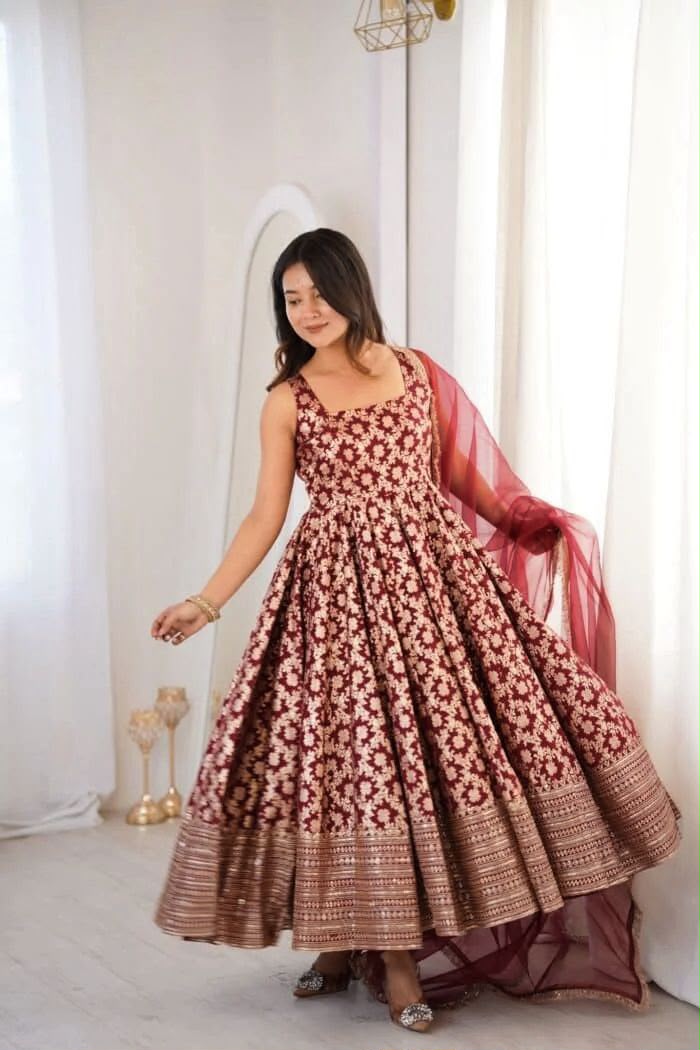 Chanderi Jacquard Butti Anarkali Set with Pant & Soft Net Dupatta