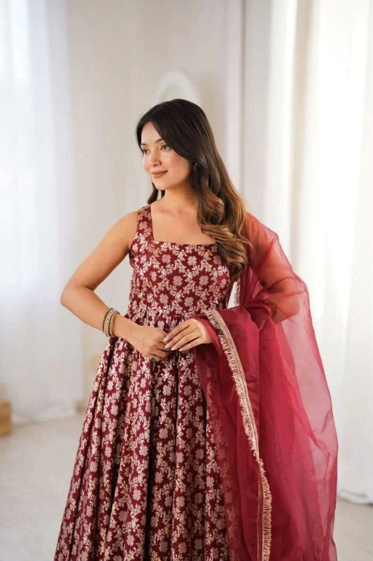 Chanderi Jacquard Butti Anarkali Set with Pant & Soft Net Dupatta