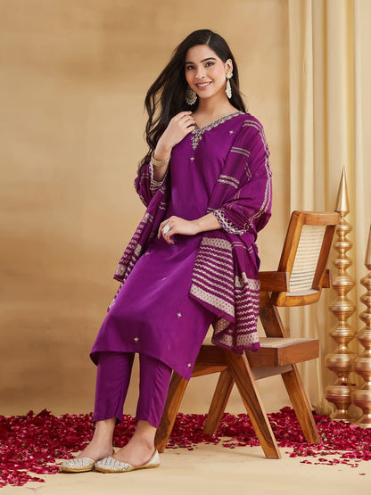 Elegant Purple Embroidered Straight Kurta Pant Set with Jacquard Dupatta