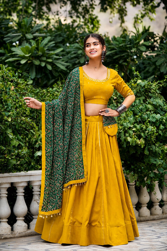 Mustard Sunshine Festive Lehenga Set with Waist Pouch & Green Dupatta 🌸