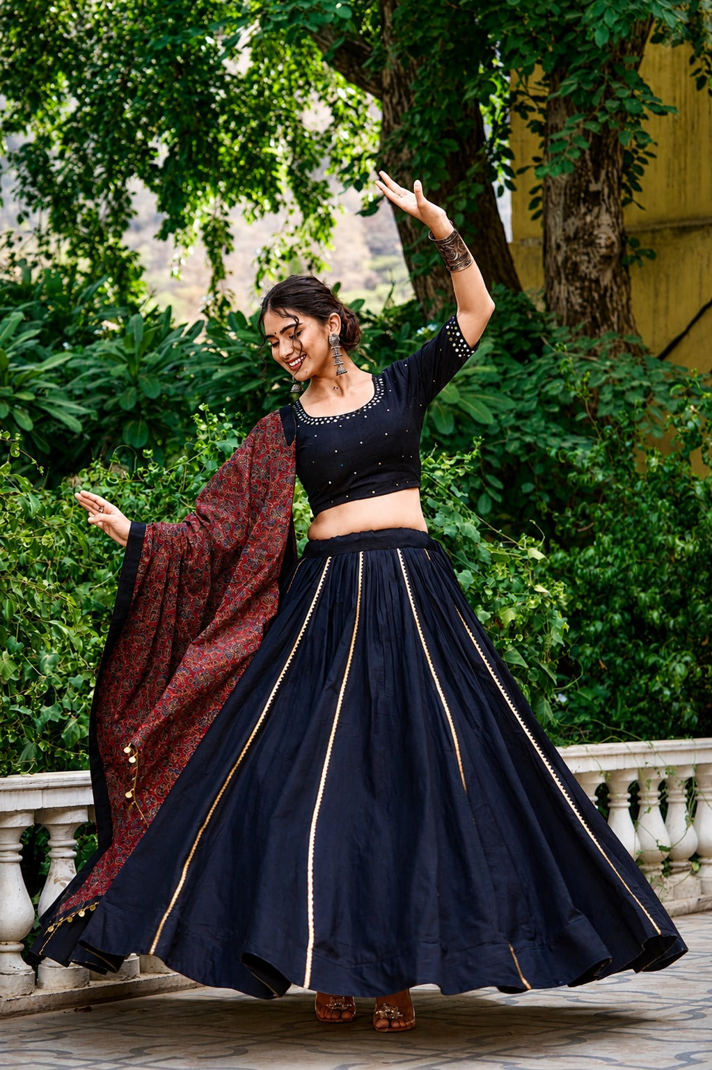 Mustard Sunshine Festive Lehenga Set with Waist Pouch & Green Dupatta 🌸